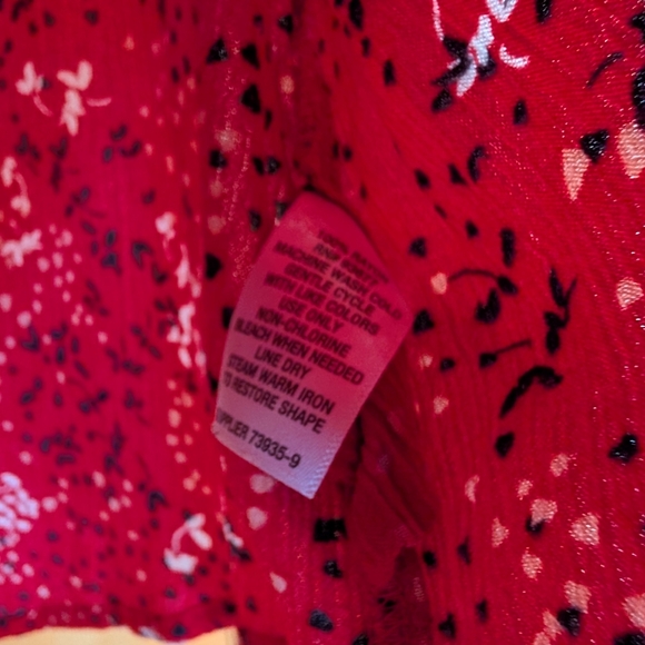 Liz Claiborne Red and White Floral Blouse - Picture 5 of 6